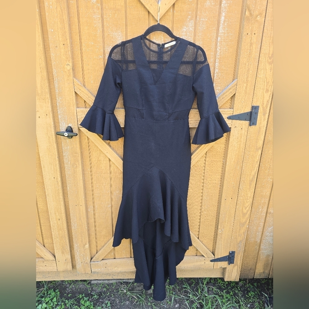 Chic Black High-Low Dress with Ruffle Sleeves